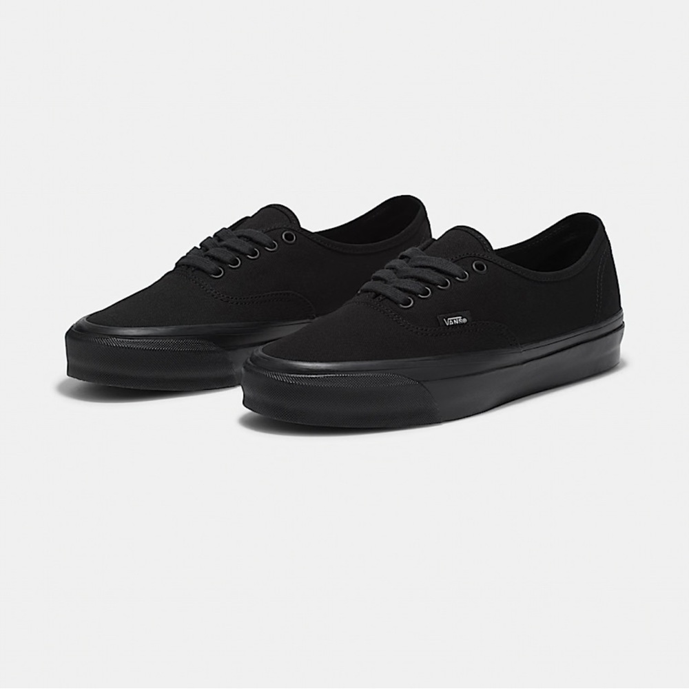 Vans Men's black Premium Authentic Sneakers with comfy Cush 10.5 Mens/12 Women’s